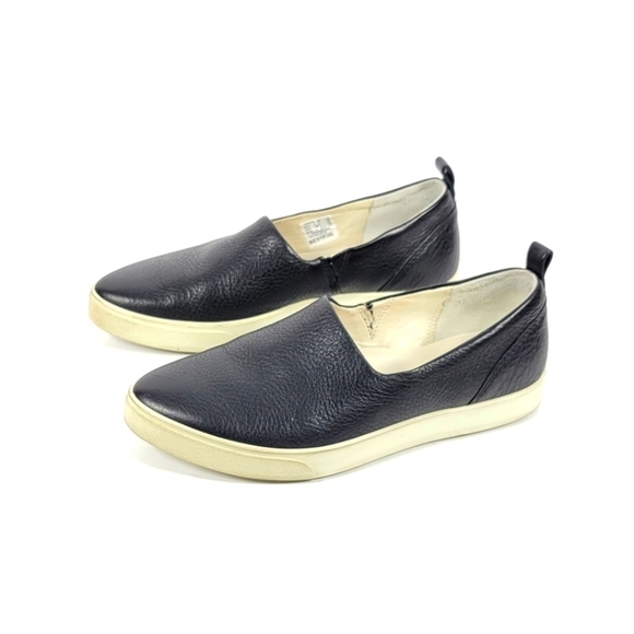 Ecco Black Leather Slip-On #330 Size 5 - Picture 1 of 11